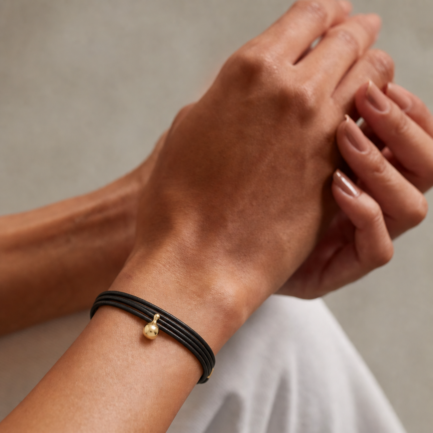 Zwarte Charm Armband verguld
